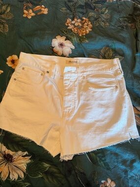 Madewell White Frayed Hem relaxed Denim Shorts